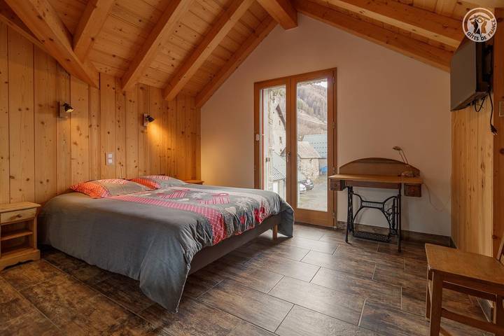 Chalet pour 10 personnes, avec terrasse, animaux acceptés à Valloire - 4