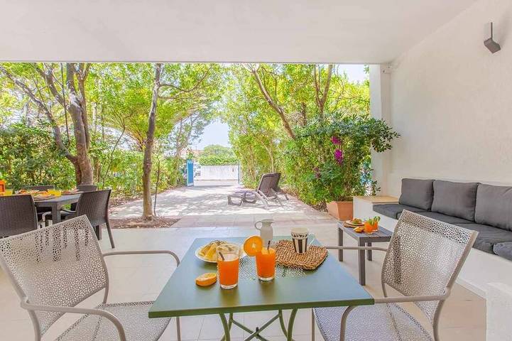 Villa per 6 persone, con terrazza e giardino in Torre Santa Sabina