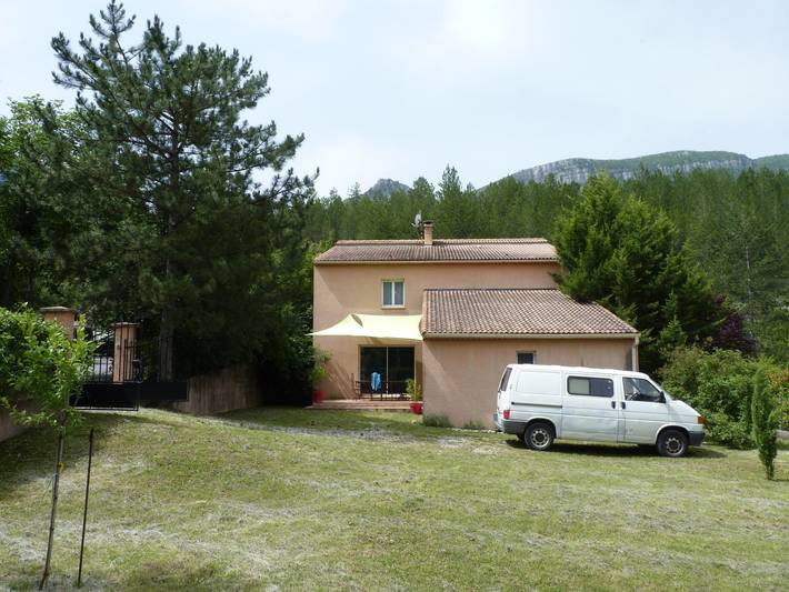 Appartement de vacances pour 8 personnes, avec terrasse et jardin
