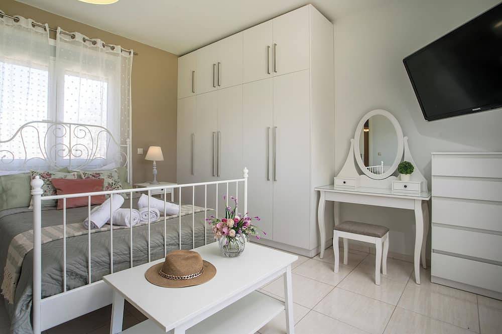 Country house by nature ,a Mediterranean enviroment for  privacy and relaxation in Rhodes