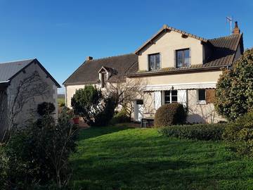 Gîte pour 4 personnes, avec jardin et terrasse à Châtillon-sur-Indre