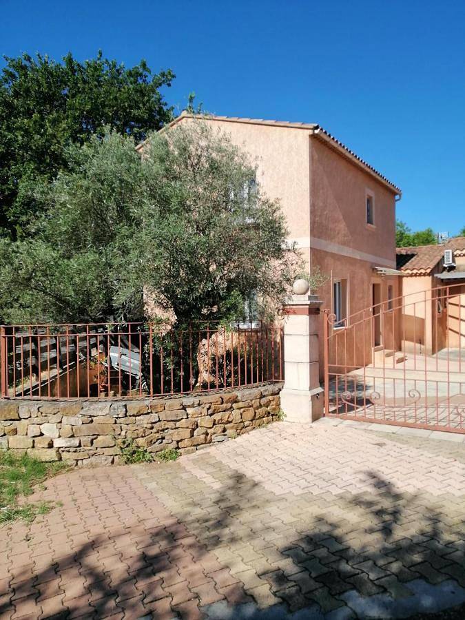 Location de vacances pour 6 personnes, avec jacuzzi et terrasse à Saint-Christol-de-Rodières - 2