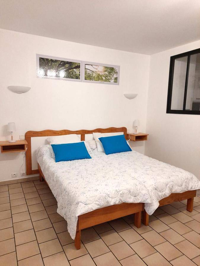 Gîte pour 2 personnes, avec jardin et piscine à Eugénie-les-Bains