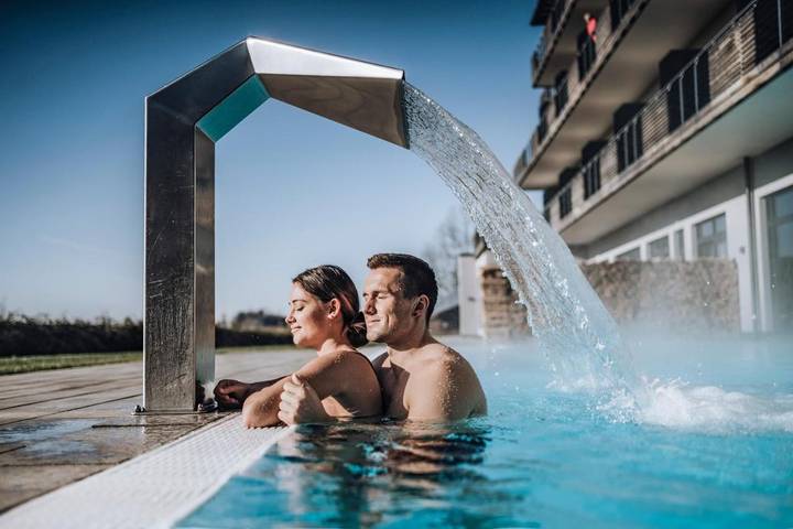 Hotel für 2 Personen, mit Garten und Ausblick sowie Pool und Sauna, mit Haustier in Marktoberdorf