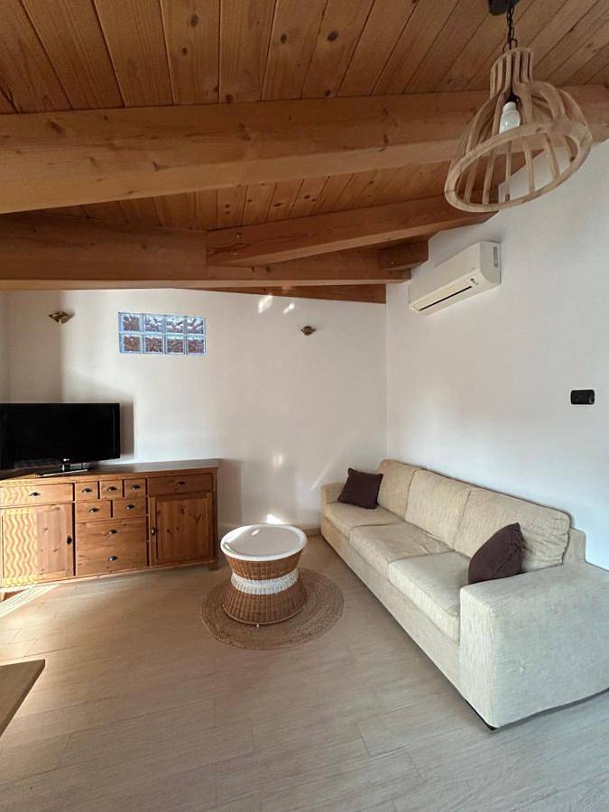 Ferienwohnung für 2 Personen, mit Balkon und Terrasse sowie Seeblick und Ausblick in Mailand - 3