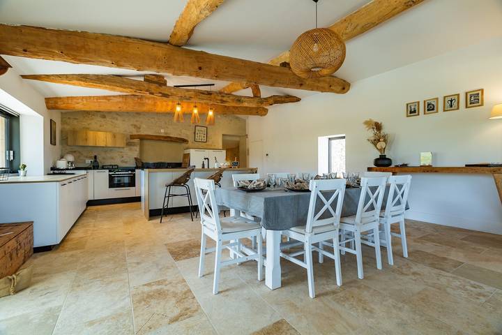 Casa vacanze 'Chant d'Étoile' con piscina privata e aria condizionata in La Roche-sur-Grane, Die e dintorni