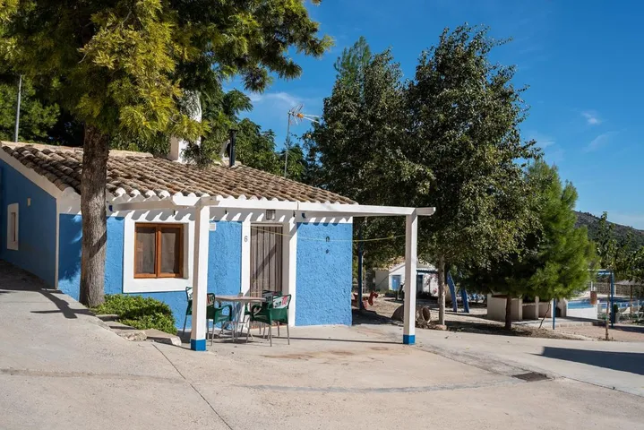 Maison de vacances pour 3 personnes, avec jardin et piscine - 1