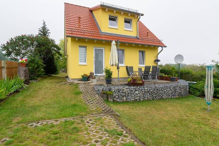 Ferienhaus für 6 Personen, mit Terrasse und Garten sowie Ausblick