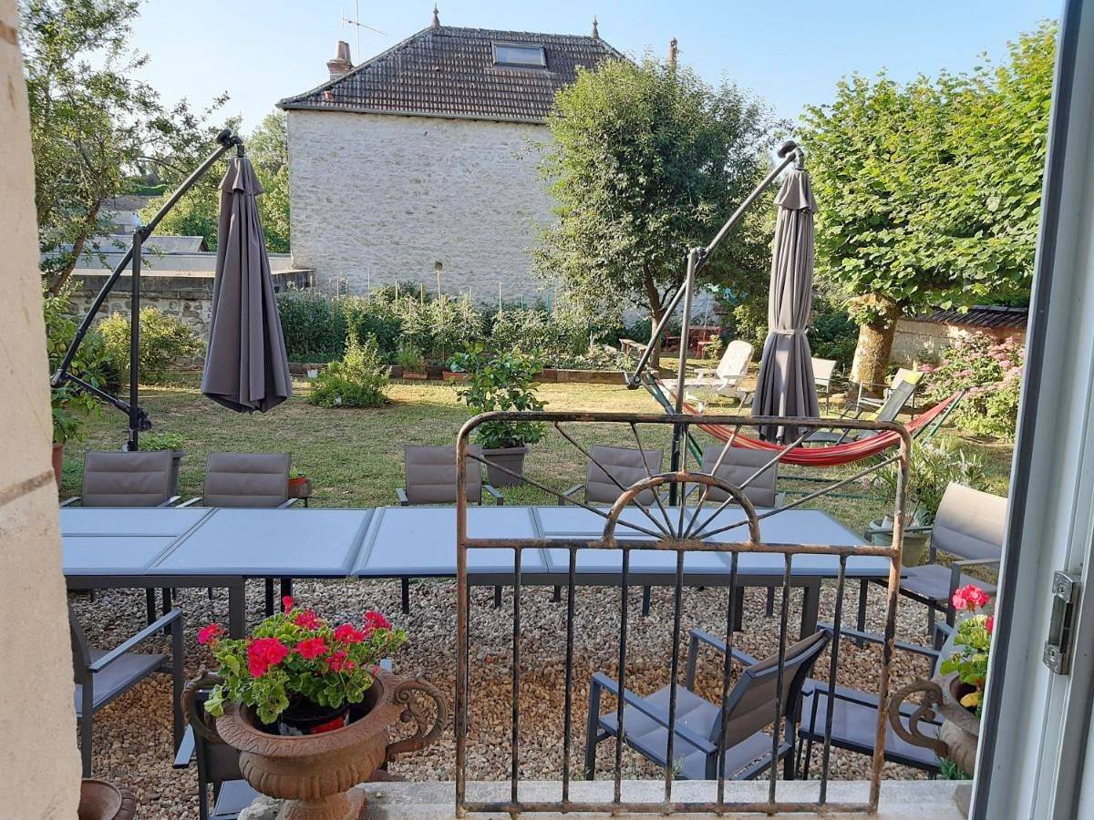 Double Room with Garden View - Lilas in Châtillon-en-Bazois, Nièvre