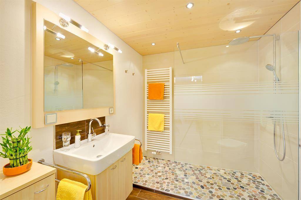Ganze Ferienwohnung, App/Wohn-Schlafraum/Dusche, Wc, "Waldeule" in Riezlern, Mittelberg