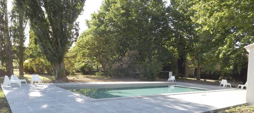 Chambre d’hôte pour 2 personnes, avec terrasse ainsi que piscine et jardin à Cavaillon - 2