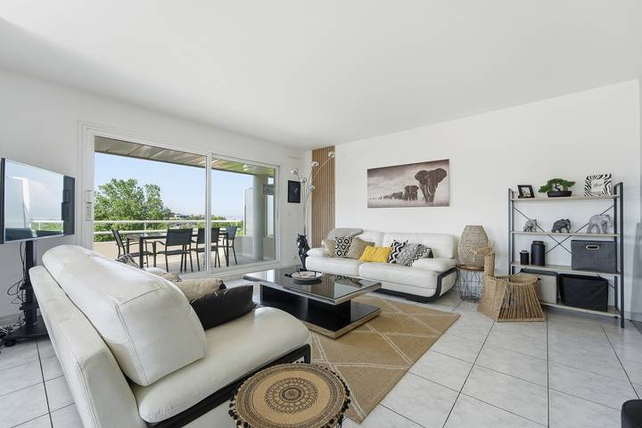 Appartement entier, Le Soleau Méditerranéen - Proche Port avec Parking in Antibes, Côte méditerranéenne (France)