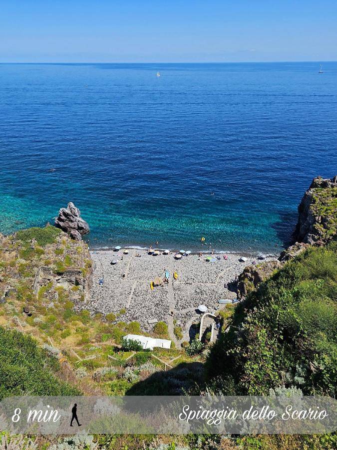 Ferienhaus für 5 Personen, mit Ausblick und Garten, mit Haustier auf den Liparische Inseln - 2