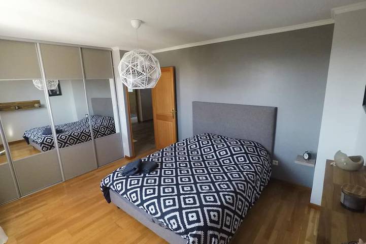 Location de vacances pour 12 personnes, avec jardin à Gagny - 2