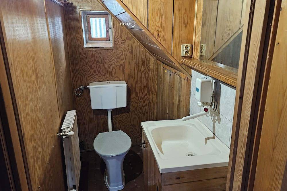 Tranquil 4-bedroom house with Wifi in charming Bydgoszcz in Bromberg, Kujawien-Pommern