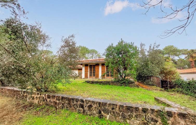 Location de vacances pour 12 personnes, avec terrasse et jardin à Les Mathes - 4