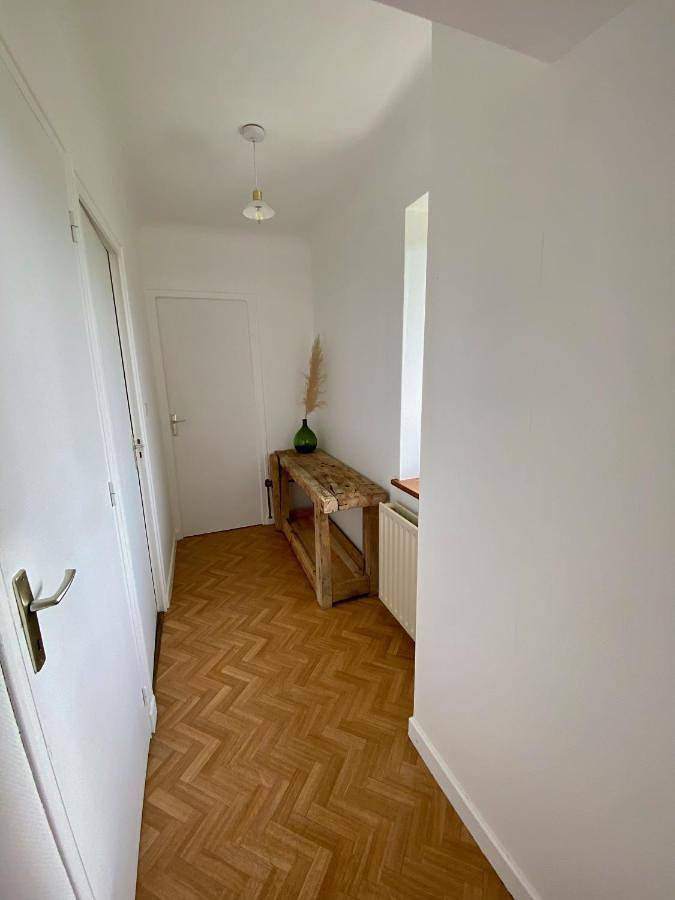 Location de vacances pour 6 personnes, avec vue ainsi que jardin et balcon à Saint-Just-Saint-Rambert - 2