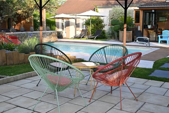 Chambre d’hôte pour 2 personnes, avec piscine et jardin