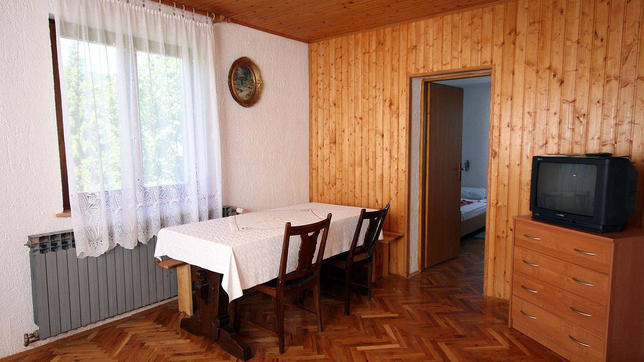 Ganze Ferienwohnung, Ferienwohnung für 7 Personen (56 m²) in Poljanak in Smoljanac, Plitvicer Seen