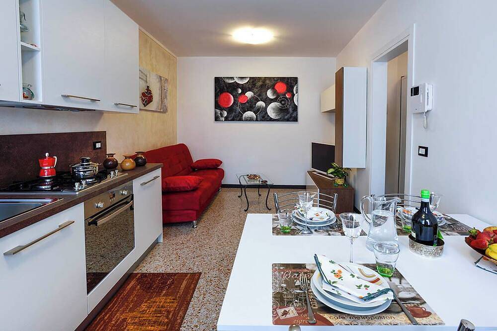 Entire apartment, Wonderful apartment in the center of Treviso, just a few steps from Piazza Duomo! in Treviso, Treviso Province