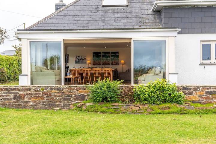 Holiday rental for 8 people, with Terrace and Garden in Constantine Bay