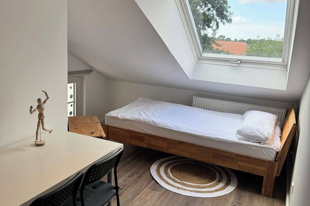 Ganze Wohnung, Villa am Wangermeer- 4 Schlafzimmer, Terrasse & Balkon, bis 7 Gäste, Familie in Wangermeer, Wangerland