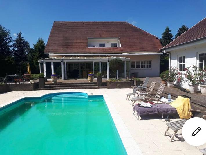 Gîte pour 2 personnes, avec piscine et jardin à Hamont-Achel