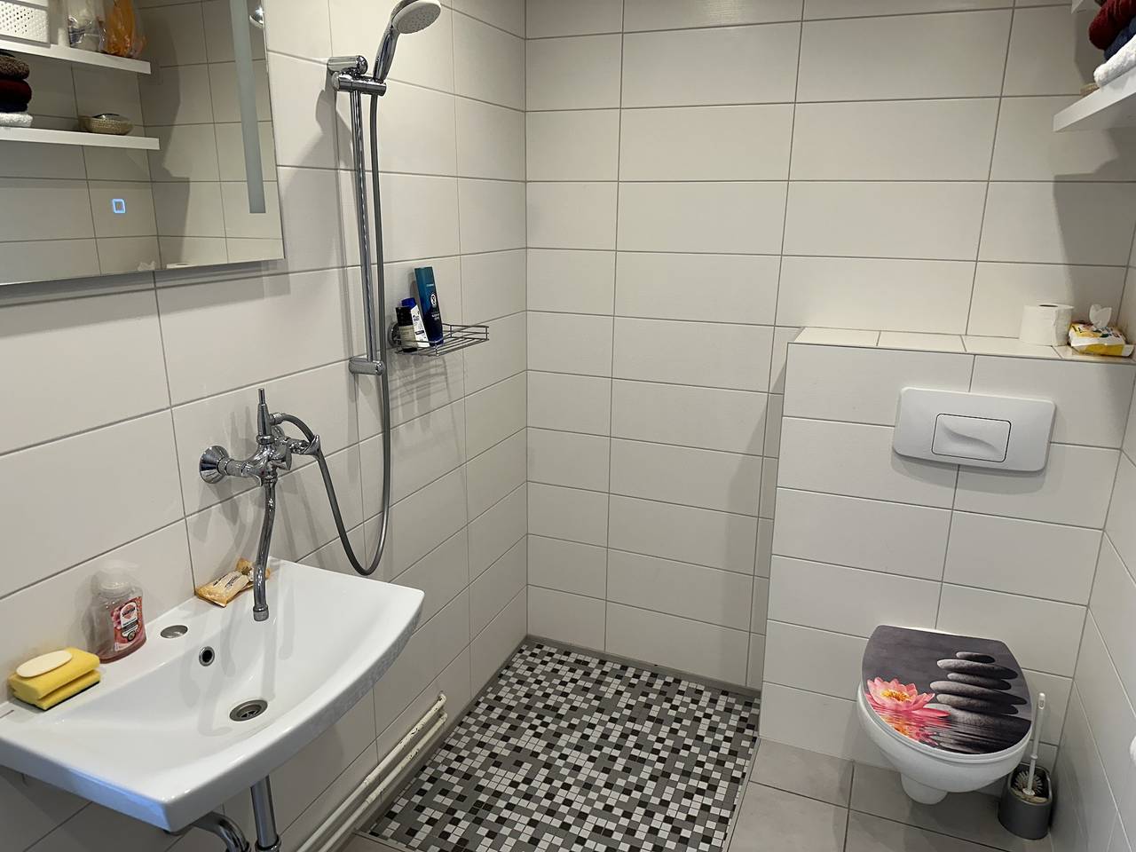 Bungalow „Sonnennest“ mit Gemeinschaftspool, Wlan und Klimaanlage in Marzahn - Hellersdorf, Berlin