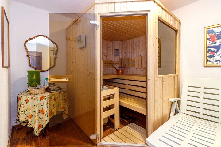 Villa für 6 Personen, mit Sauna und Seeblick sowie Terrasse, mit Haustier in Gargnano