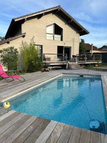 Cottage pour 6 personnes, avec vue sur le lac et piscine ainsi que jardin et vue, animaux acceptés à Sciez