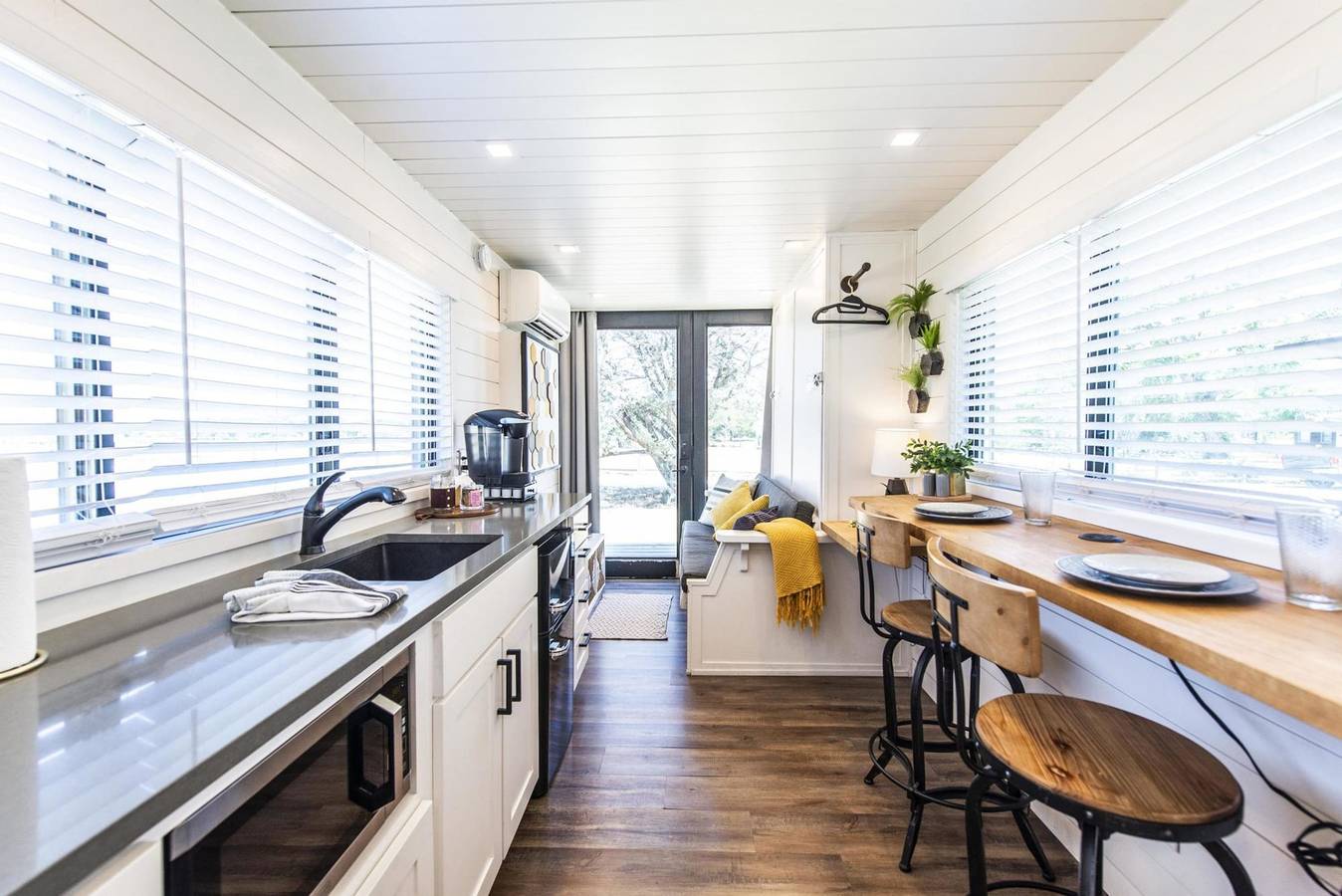 Romantic Container Home-The Honeycomb in McLennan County