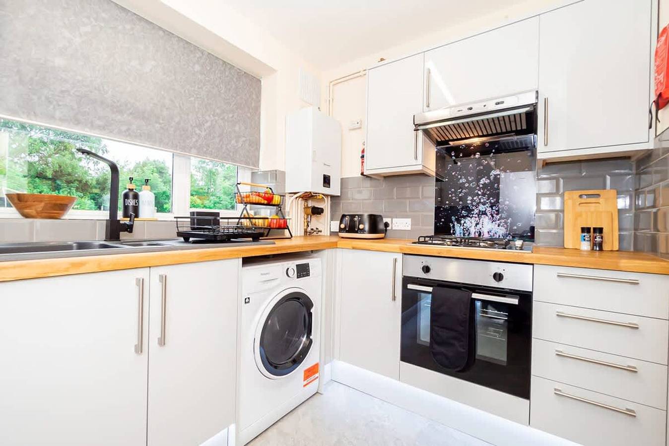 Entire apartment, Spacious 2Br Flat   Summertown   Sleeps 7   5 Star in Oxford, Oxfordshire