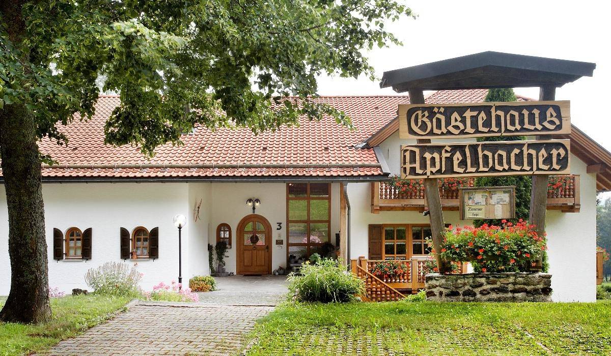 Ganze Wohnung, Gästehaus Apfelbacher - Ferienwohnung Biber in Spiegelau, Ostbayern