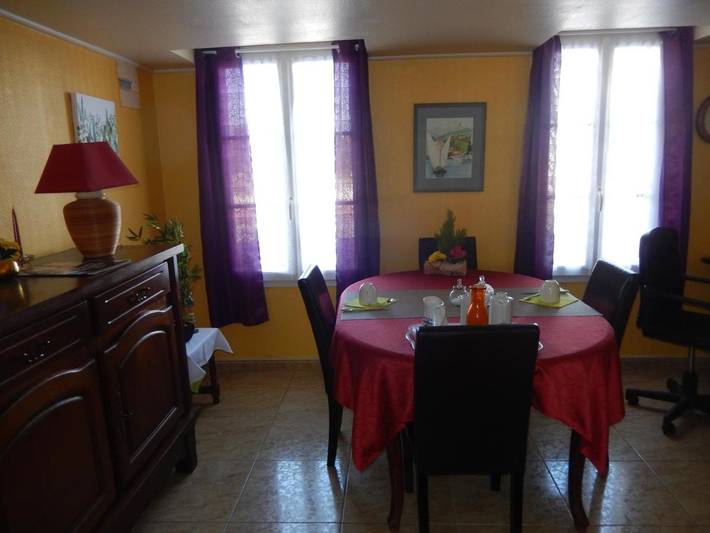 Location de vacances pour 4 personnes, avec terrasse à La Roche-Chalais - 2