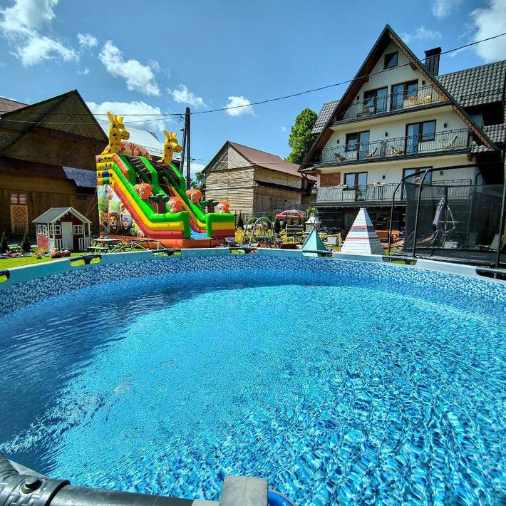 Apartament wakacyjny dla 2 osób, z sauna i ogród oraz basen i jacuzzi w Białka Tatrzańska