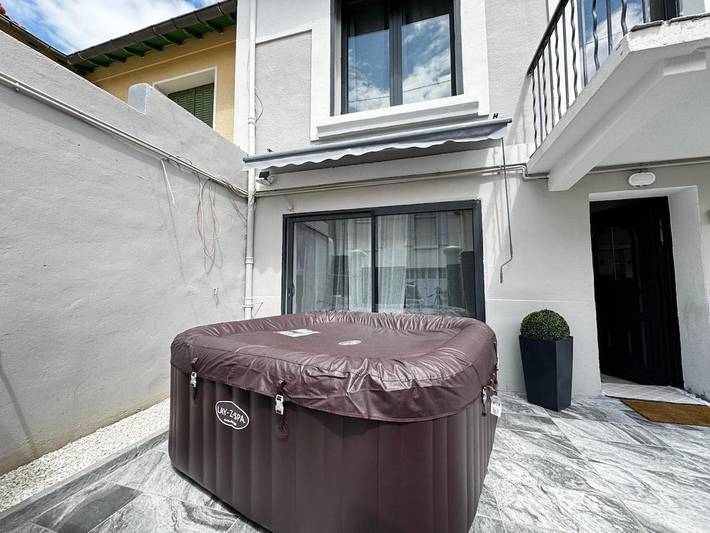 Villa pour 17 personnes, avec jardin et jacuzzi à Avignon - 4