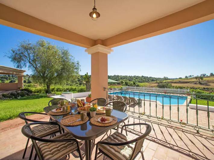 Location de vacances pour 6 personnes, avec piscine et terrasse dans Alcantarilha - 3