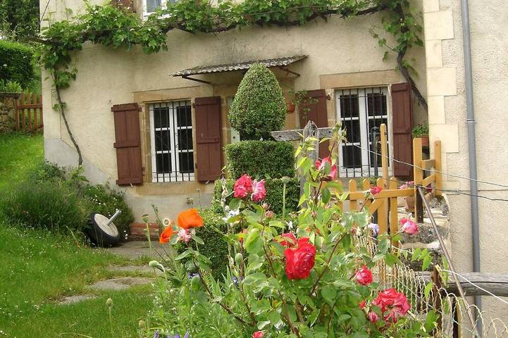 Gîte pour 8 personnes, avec Jardin à Sainte-Colombe (Lot)