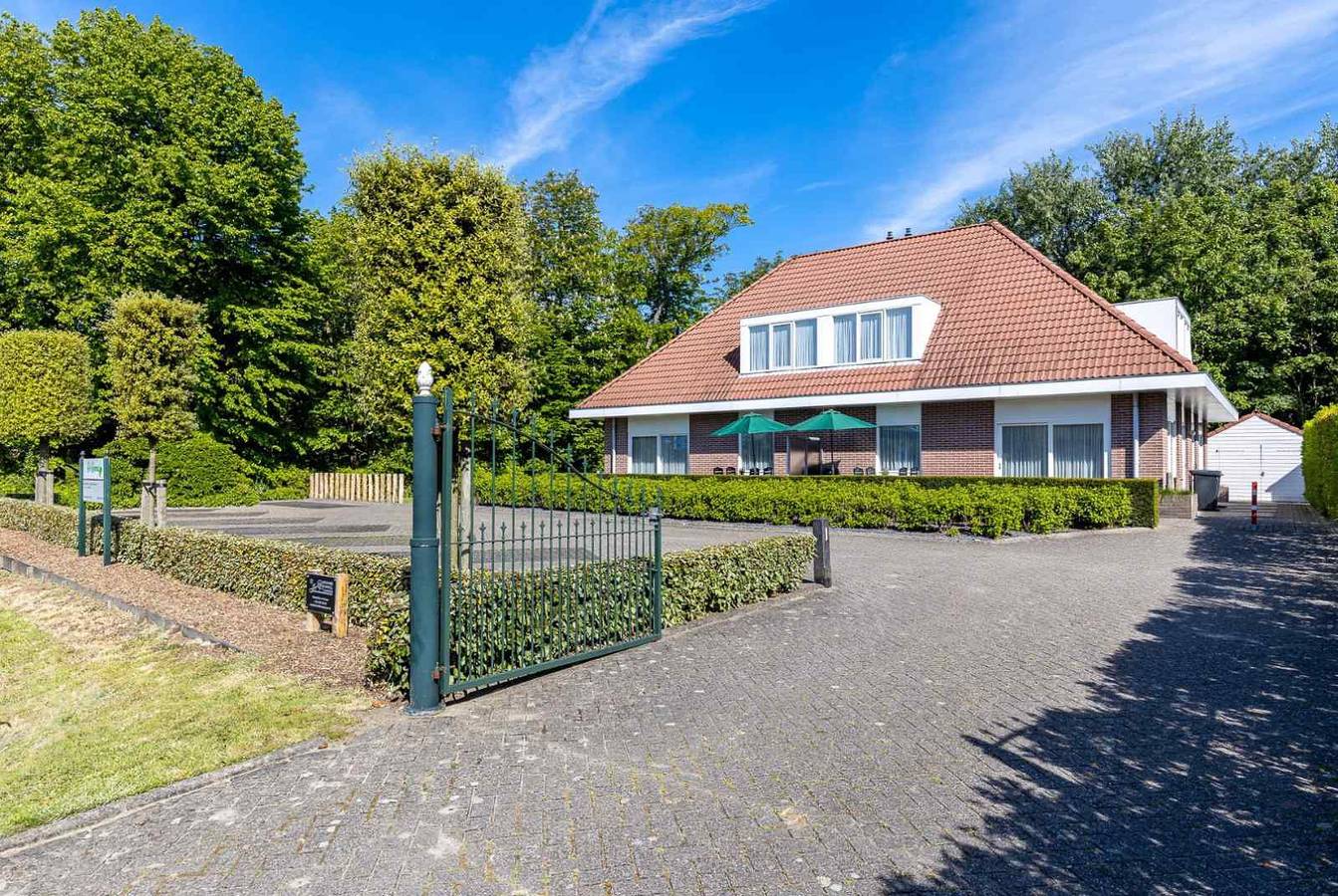 Geheel appartement, Compleet ingerichte 7-persoons vakantiewoning vlak bij centrum, bos en strand van Domburg in Domburg, Walcheren