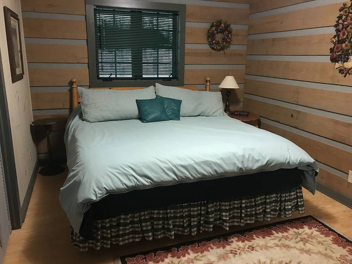 Log cabin for 10 people, with terrace in Virginia