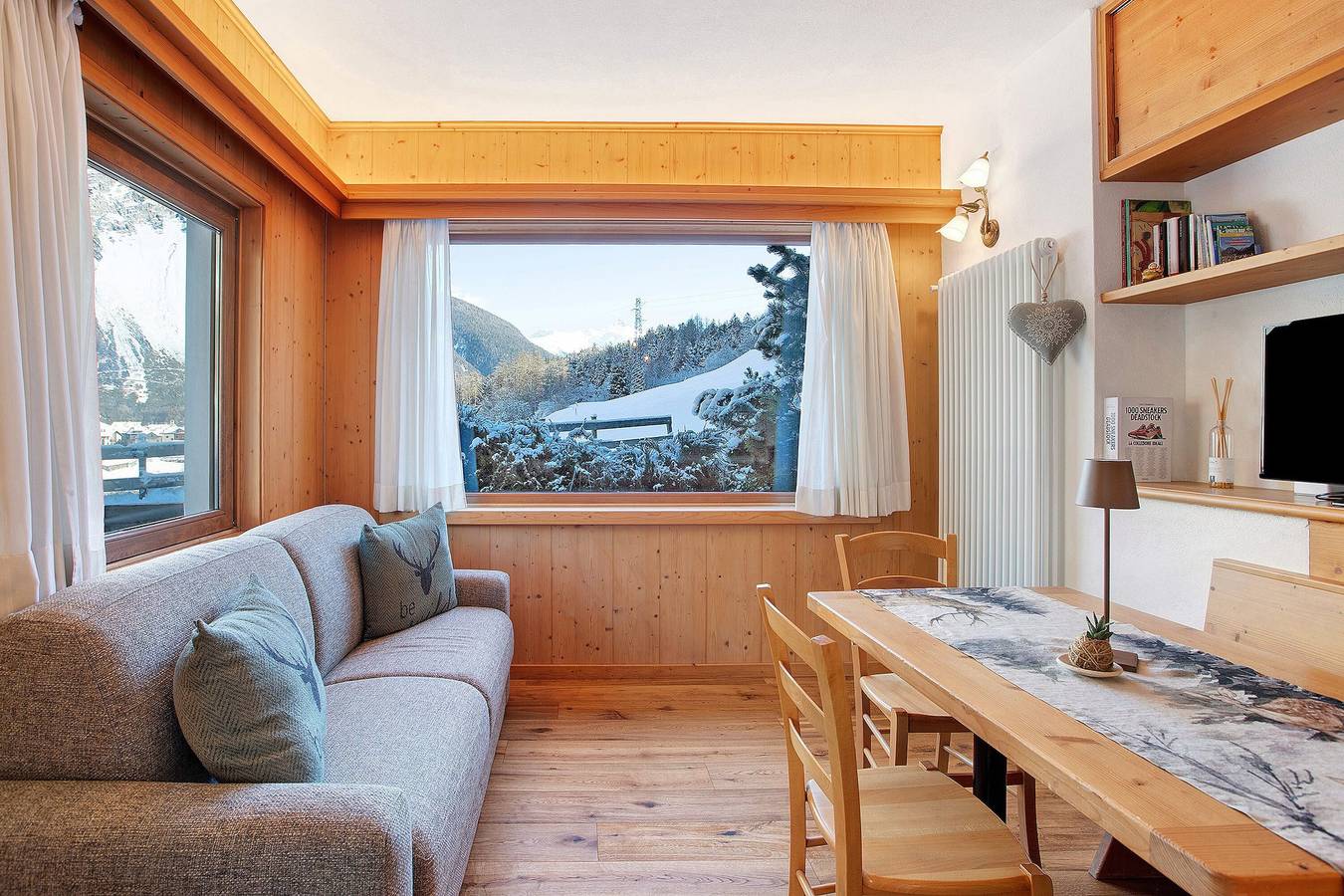 Ganze Wohnung, Ferienwohnung "Tra-Monti E Mare" mit Bergblick, privater Terrasse und Sauna in Valdidentro, Nationalpark Stilfser Joch