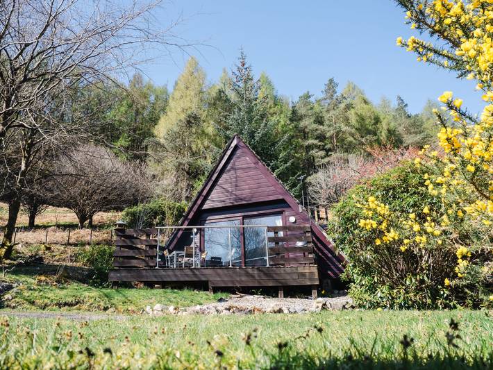 Chalet for 2 people, with garden and view as well as balcony in Scotland