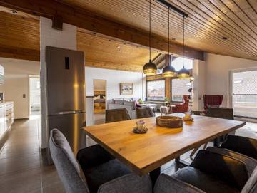 Ferienwohnung für 2 Personen, mit Garten und Sauna sowie Terrasse und Pool in Hörnerdörfer