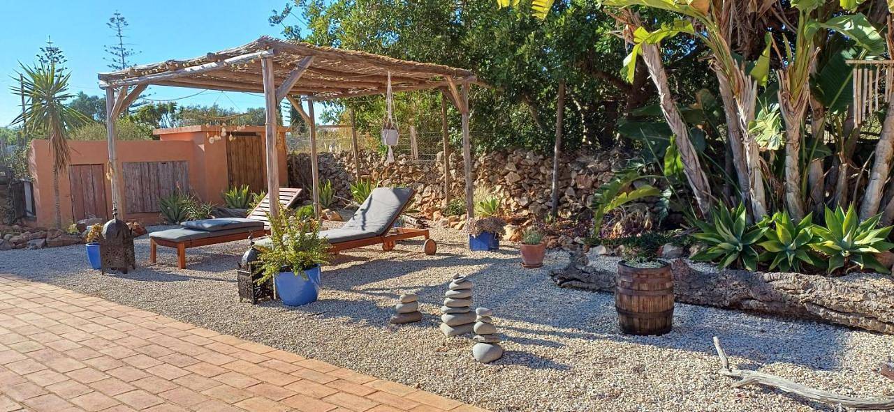 Apartamento inteiro, Rural Peace in the Algarve - Private Room with kitchenette and bathroom in Algoz e Tunes, Distrito de Faro