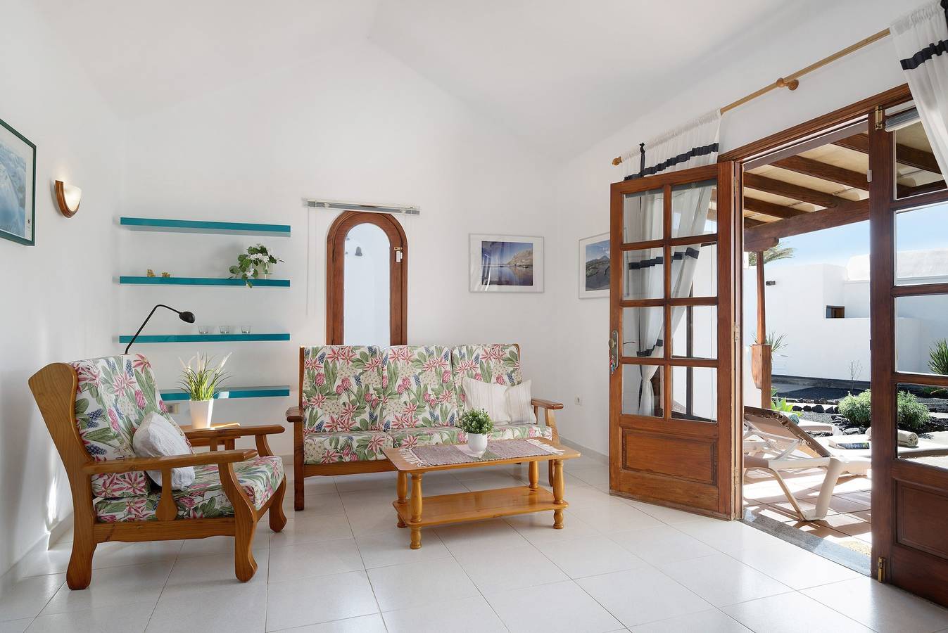 Maison de vacances « Casa Drago » avec vue sur la mer, terrasse privée et Wi-Fi in Charco del Palo, Haría