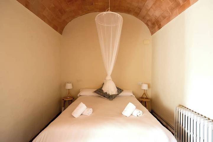 Location de vacances pour 12 personnes, avec jardin et jacuzzi ainsi que piscine et terrasse à Bordils - 2