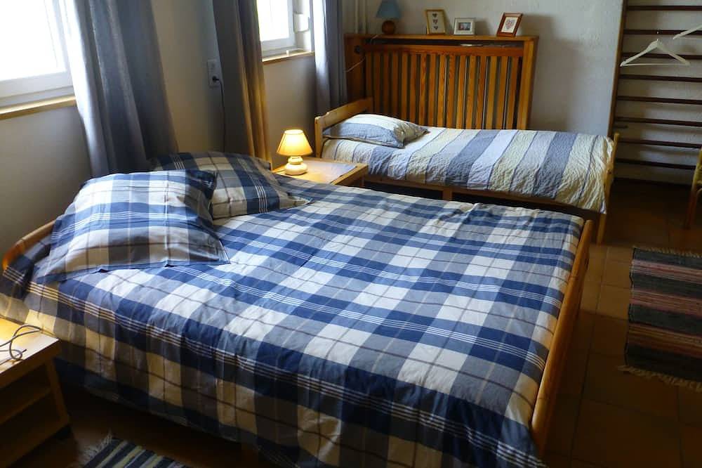 Erdgeschoss in einem großen Garten in Kutzenhausen, Region Weißenburg