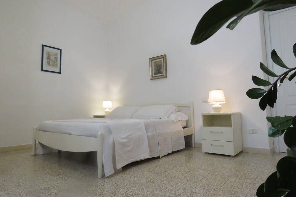 Ganze Wohnung, Bianco - Apartment mit Liegeplatz in Bocca di Magra in Montemarcello, Ameglia Gemeinde