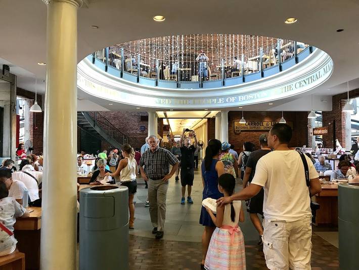 Gîte pour 11 personnes, avec terrasse et jardin à Quincy - 2