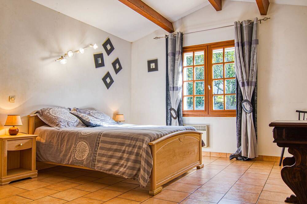 La Petite Maison dans la Prairie by Interhome in Besse-sur-Issole, Région de Brignoles